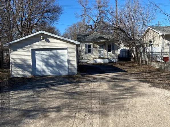 664 Bischeld St, Grand Island, NE 68801