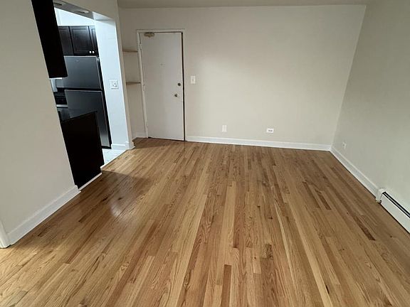 4th image of 6830 N Sheridan Rd APT 263