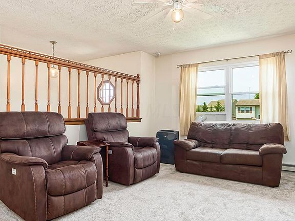 4th image of 9674 Mojave Cir