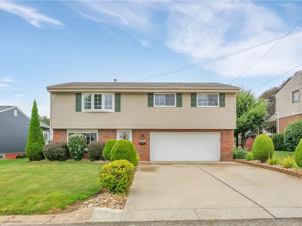 1417 Sampson St, Conway, PA 15027