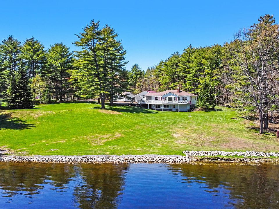 2nd image of 26 Whispering Pines Ln