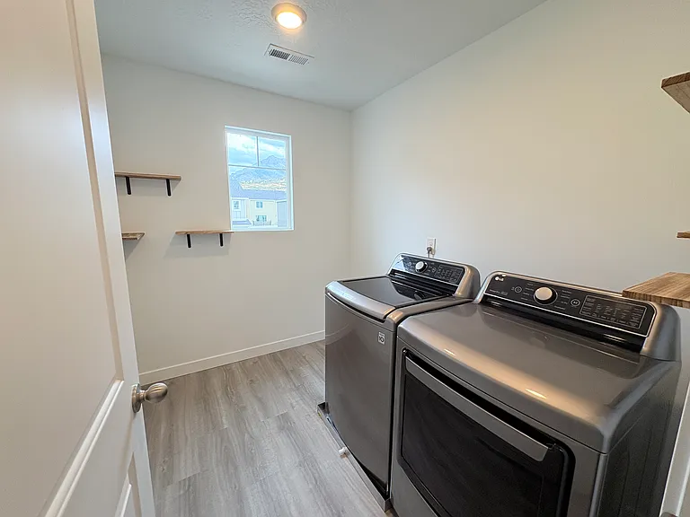 1216 S Raintree Ln — Photo 34