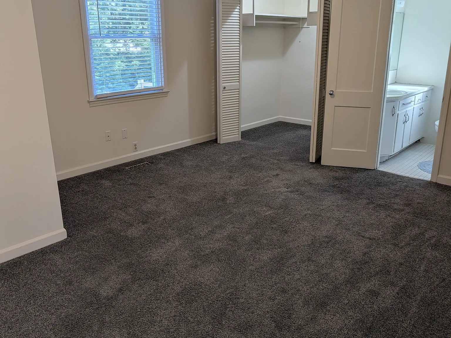 2 bed, 1800 sqft, $2,900 — Photo 4