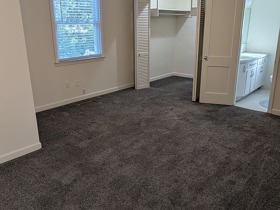 4th image of 300 Waldo St