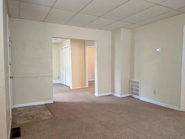 1212 S Chestnut Ave — Photo 9