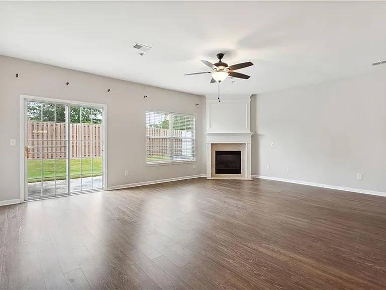 372 Azalea Cir — Photo 11
