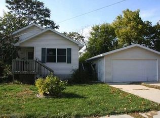 401 E 4th St S, Newton, IA 50208