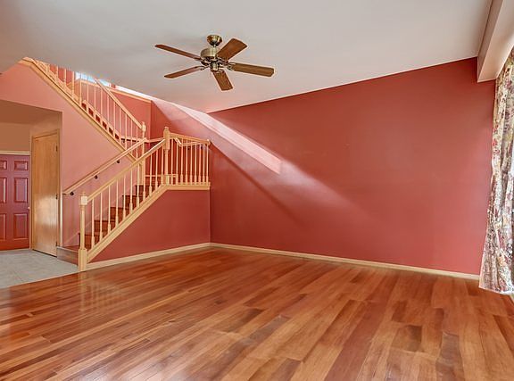5th image of 509 Cherry Hill Ct