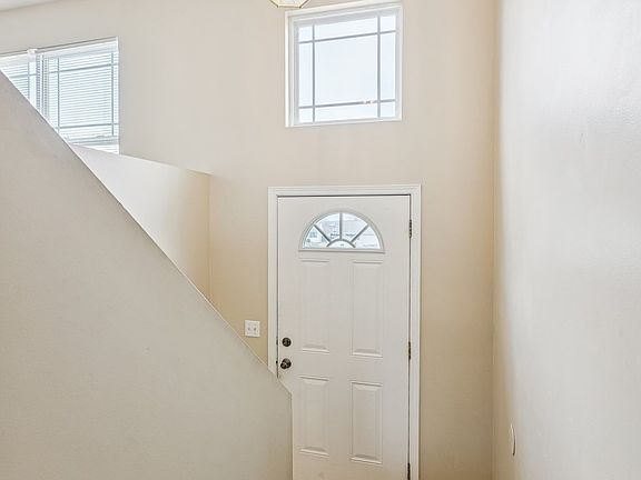 2nd image of 16115 Cherrywood St