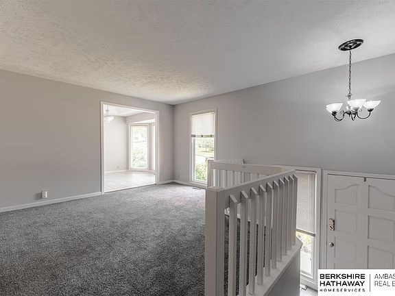 2nd image of 3409 Scott Dr
