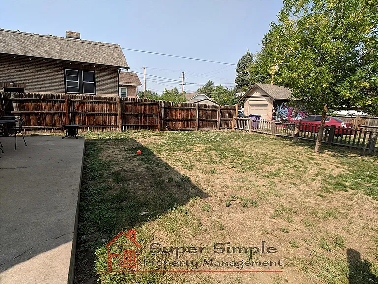 1526 Perry St #2 — Photo 12