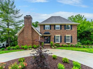 2063 Manor Dr, Lexington, KY 40502