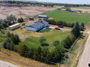 11361 Henrie Roadway, Evansville, WY 82636