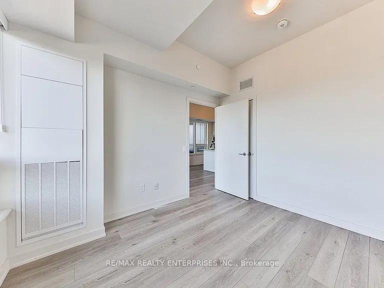 385 Winston Rd #408 — Photo 12
