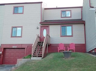 160 Sugar Maple Cir, Washington, PA 15301