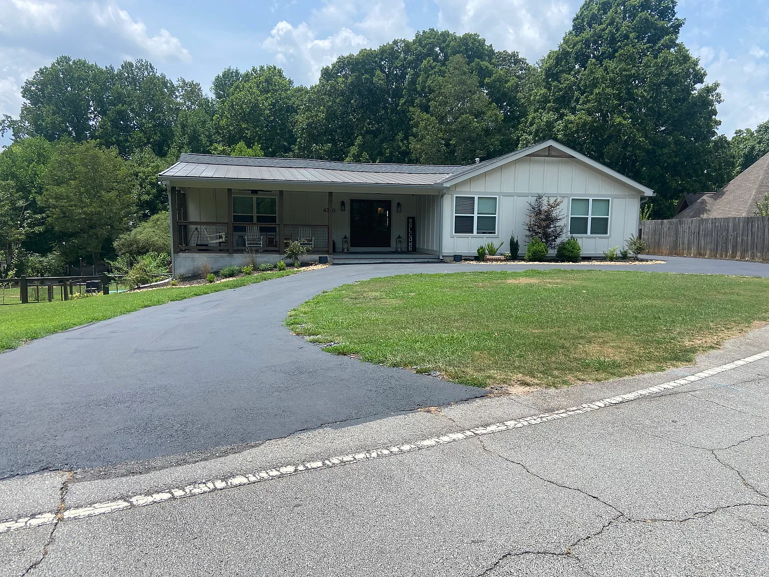 4 bed, 3.5 bath, 3000 sqft, $3,500 — Photo 3