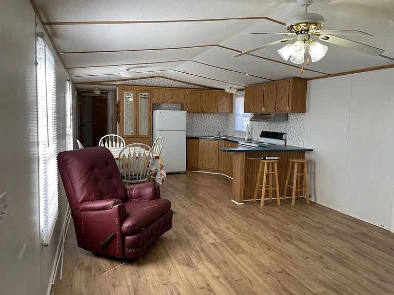 7334 Gravel Hill Rd — Photo 4