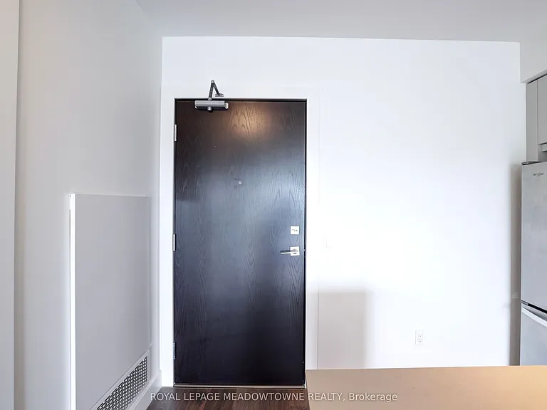 15 Glebe St #1304 — Photo 7