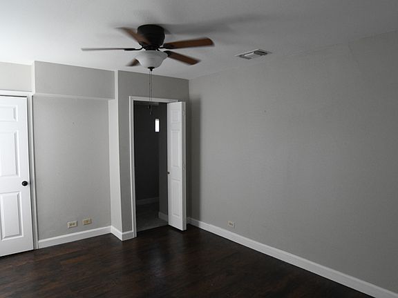 5th image of 1406 W Gramercy Pl