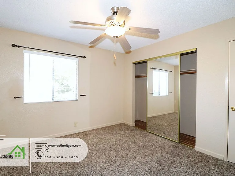 1553 Bramble Pl #3 — Photo 11