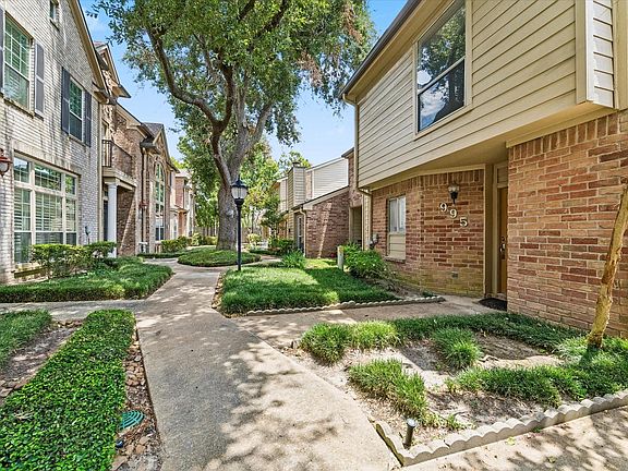 2nd image of 995 Memorial Village Dr #102