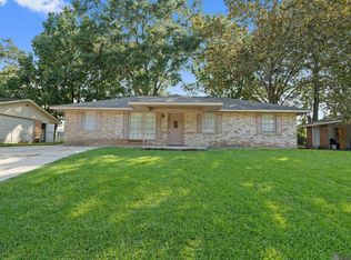 2608 Boxwood Dr, Baker, LA 70714