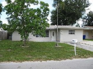 6761 Garfield St, Hollywood, FL 33024