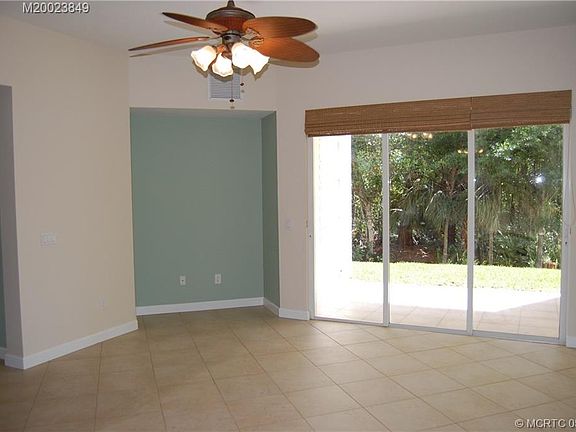 4th image of 3407 SW Sawgrass Villas Dr #A