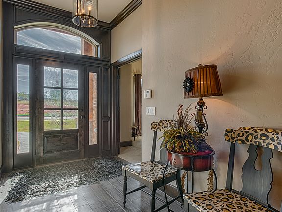 4th image of 317 Sonora Ln