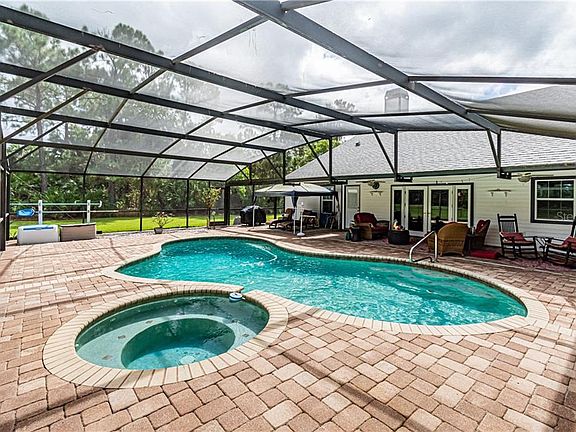 4th image of 224 Winding River Ln