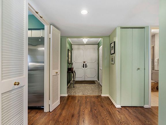 4th image of 1212 N Lake Shore Dr APT 16CS