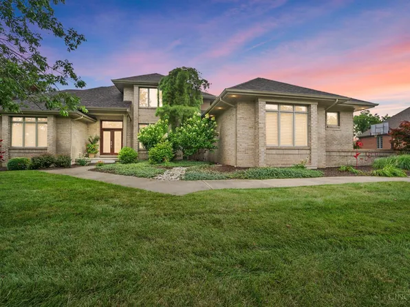 1098 River Forest Dr, Maineville, OH 45039