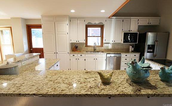 3rd image of 374 Ponderosa Cir