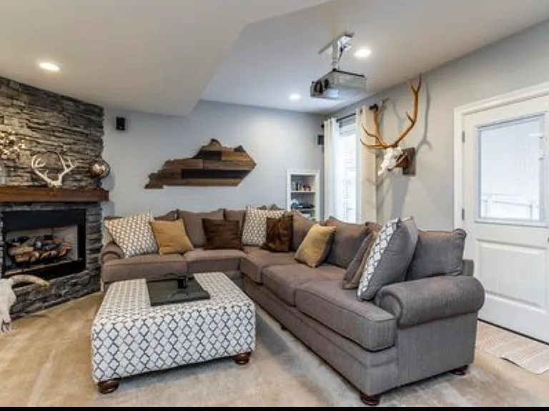 2549 Buck Ln — Photo 18
