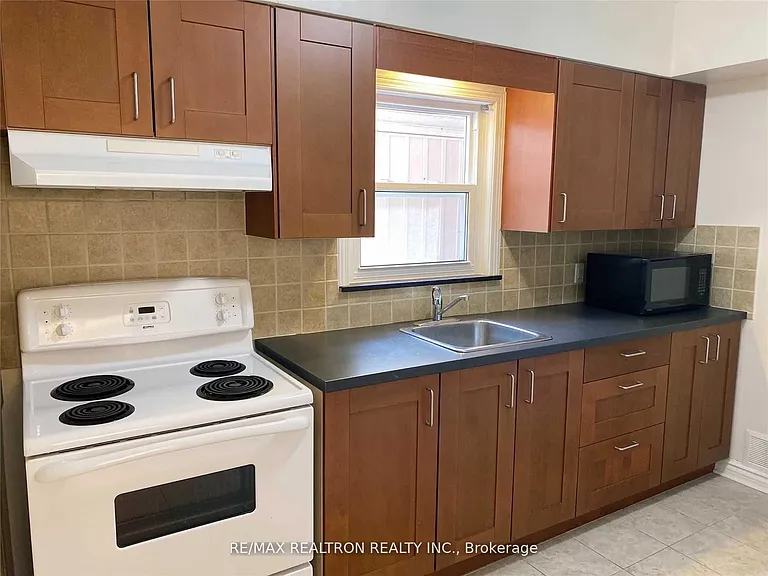 22 N Gormley Ave #MAIN — Photo 6