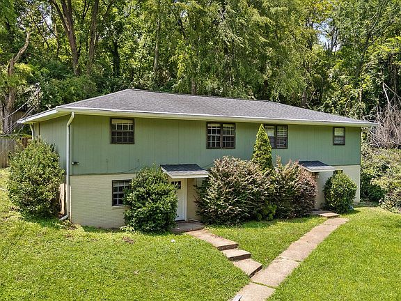 3rd image of 1703 White Oak Rd