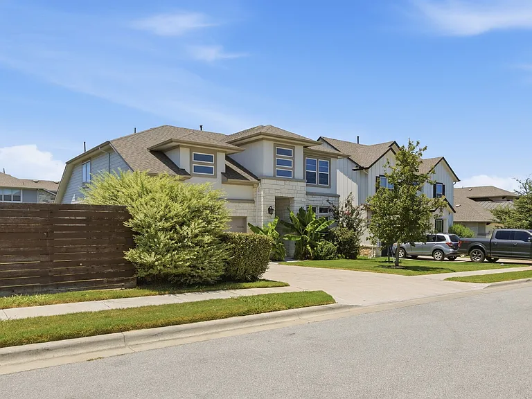 7220 Poulain Dr — Photo 6