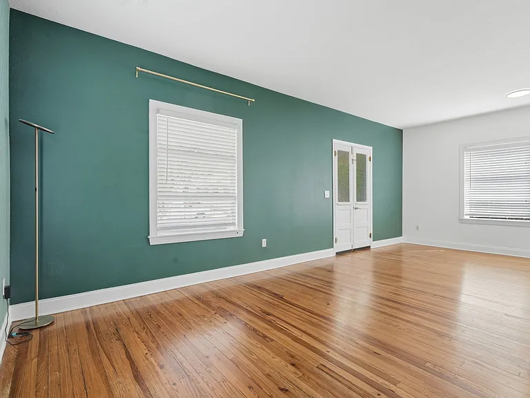 1406 E Ridgewood St — Photo 5