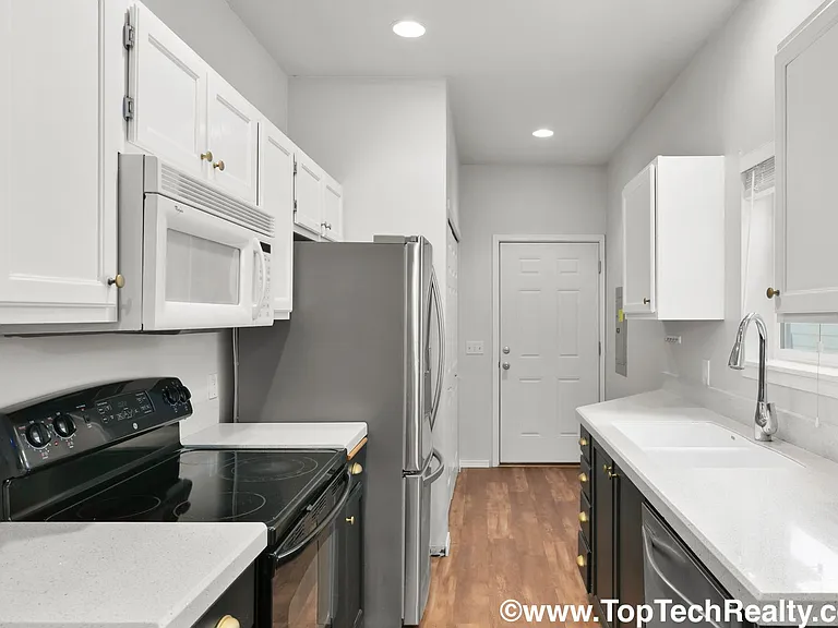 8165 NE Wilkins St — Photo 9