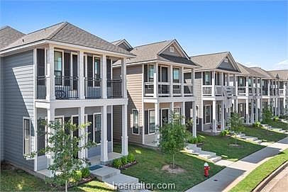 2nd image of 304 Redmond Dr APT 201
