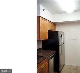 3rd image of 4801 Fairmont Ave APT 308