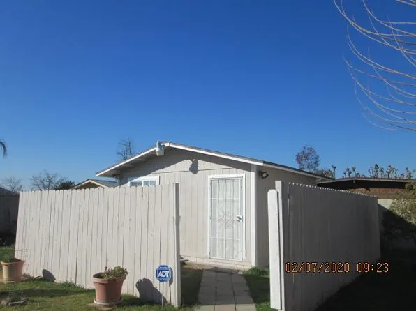 1717 Cole St, Bakersfield, CA 93307