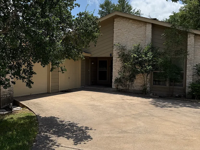 6607 Scrub Oak Ln — Photo 1