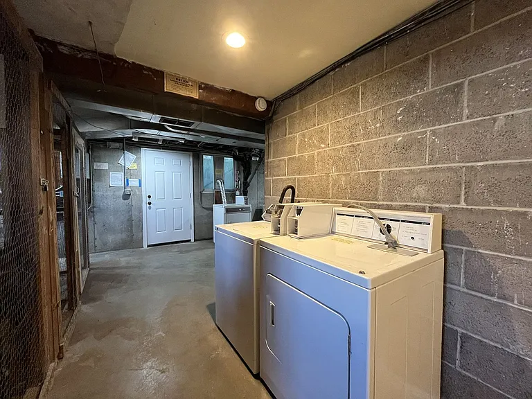 PLF076 — Photo 18