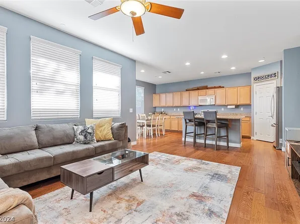 7511 Edgartown Harbor St, Las Vegas, NV 89166