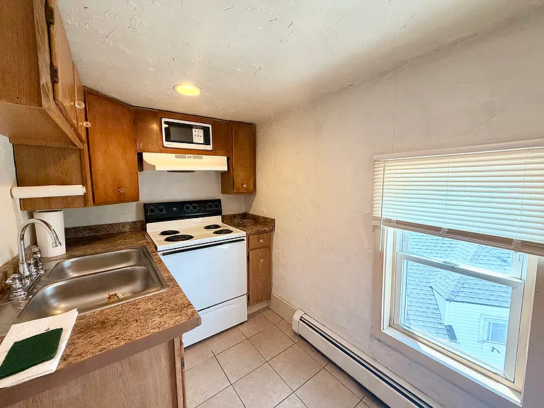 15 Atlantic Ave #3 — Photo 1