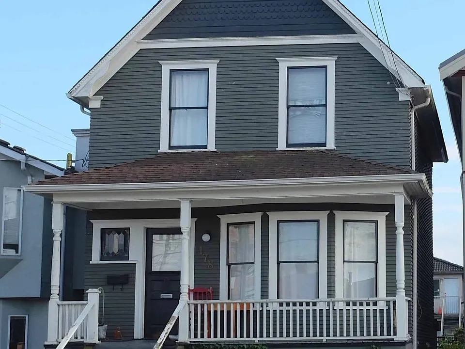 178 King Edward Ave E