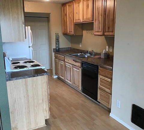 3rd image of 5215 Lacey Blvd SE APT 4