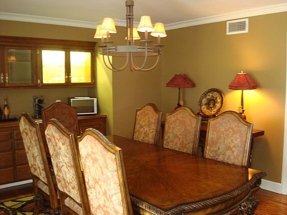5th image of 3801 Burgoyne Dr