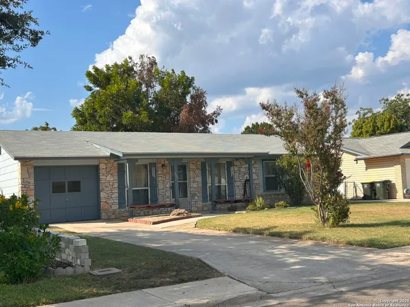 609 Marilyn, Schertz, TX 78154